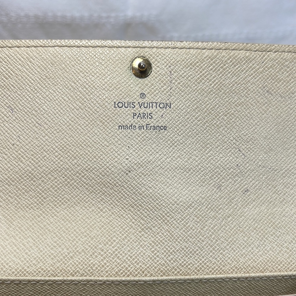 AUTHENTIC LV damier azur wallet (Sarah) - Picture 7 of 12